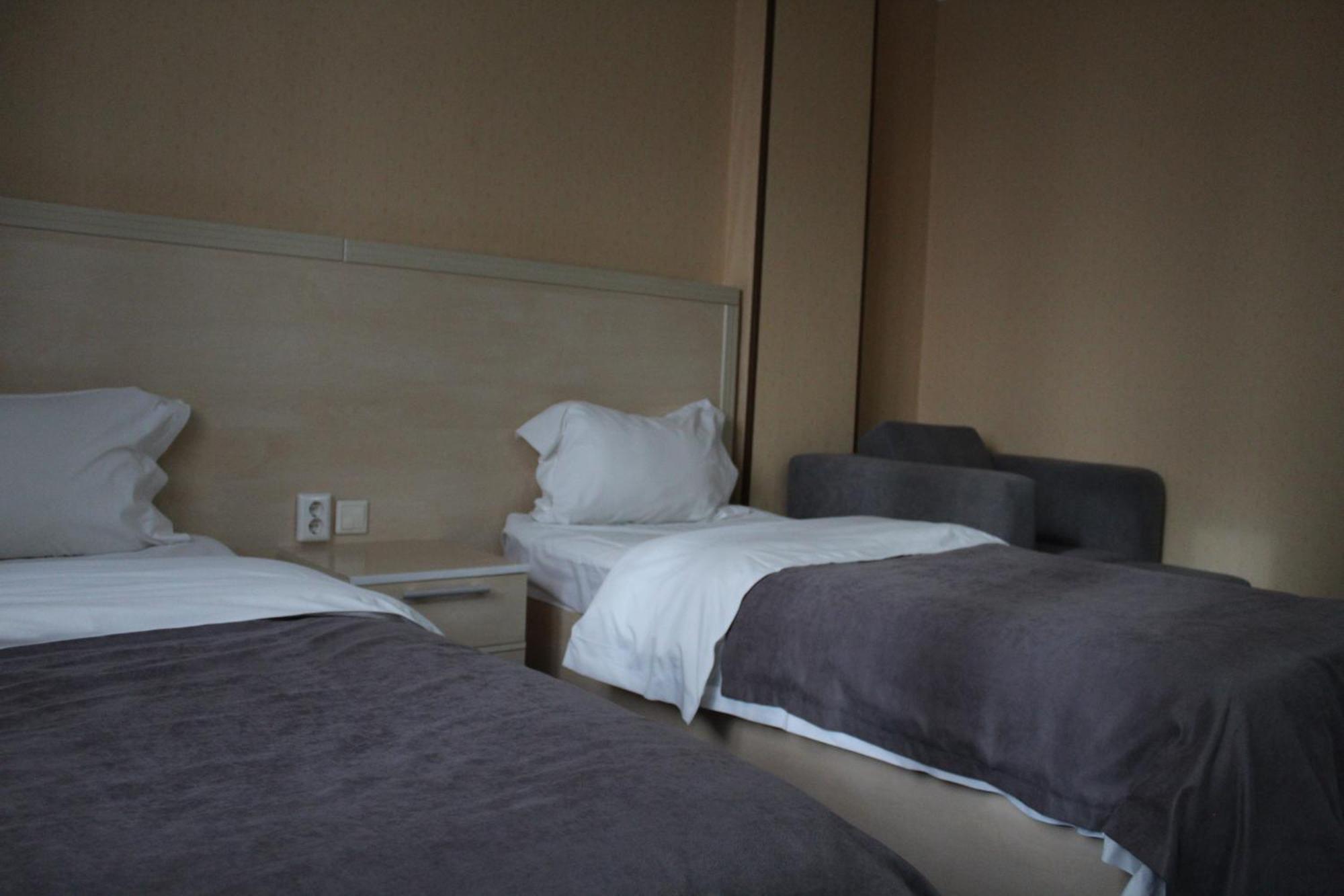 King Hotel Astana Buitenkant foto