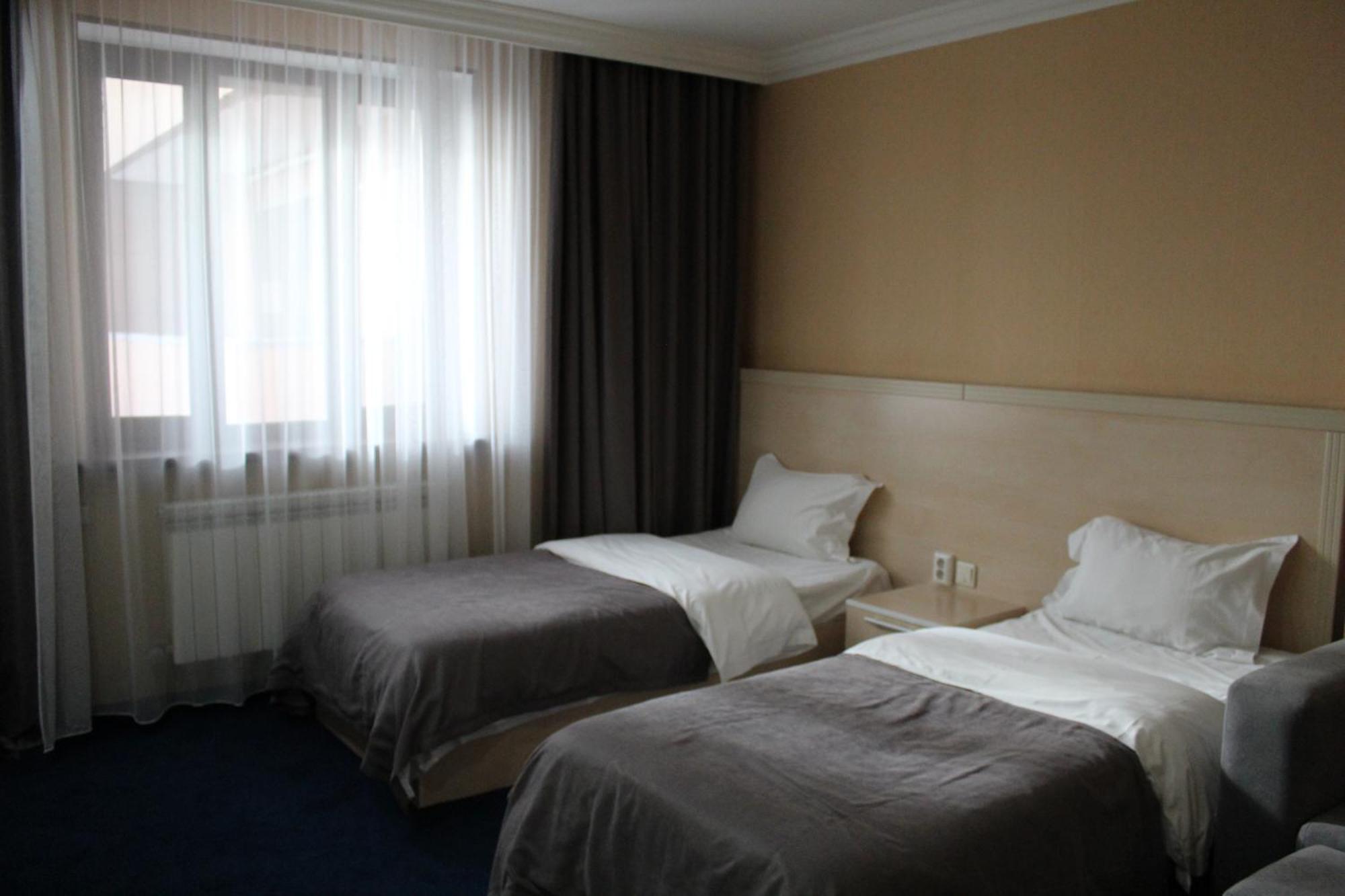 King Hotel Astana Buitenkant foto